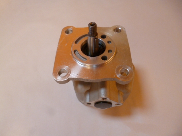 Hydraulicke čerpadlo  Iseki TS2810