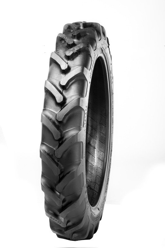 Pneumatika 300/95 R 52