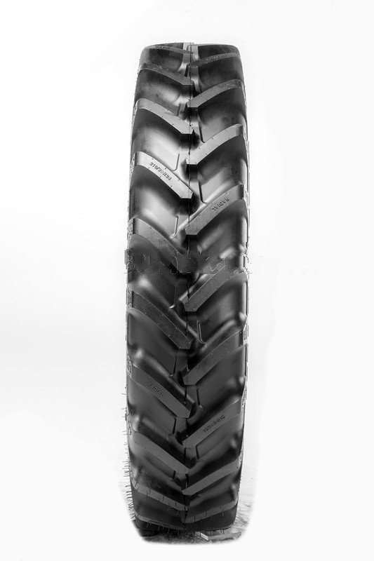 Pneumatika  230/95  R 42 