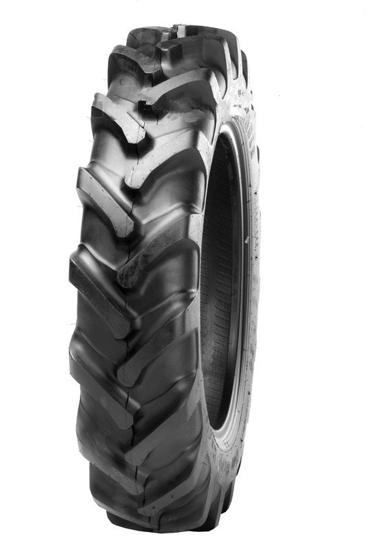 Pneumatika  12.4  R 32 