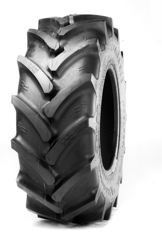 Pneumatika  16.9   R 30 