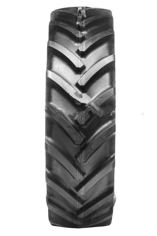Pneumatika  600/70    R 28