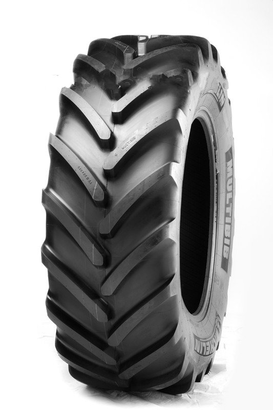 Pneumatika  440/65    R 28