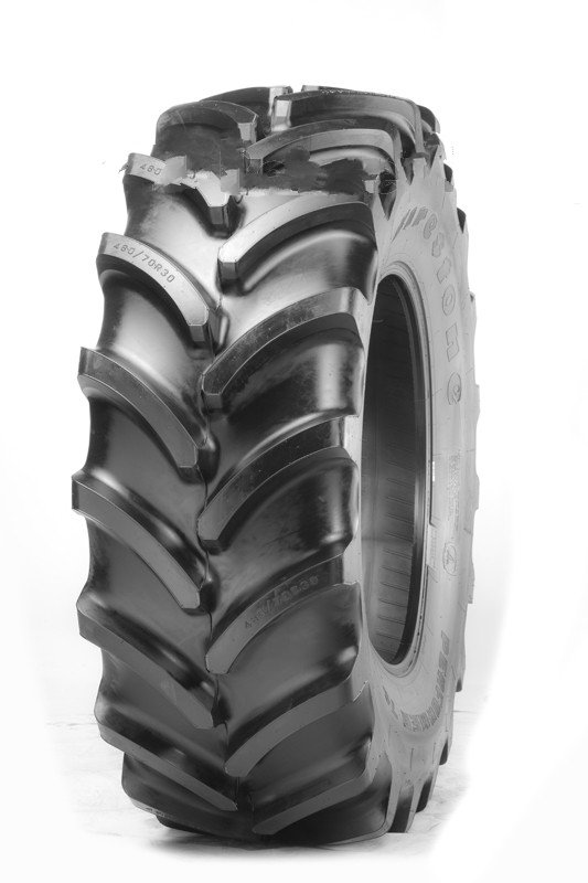 Pneumatika  380/70    R 28