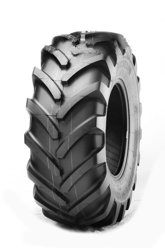 Pneumatika  495/70  R 24