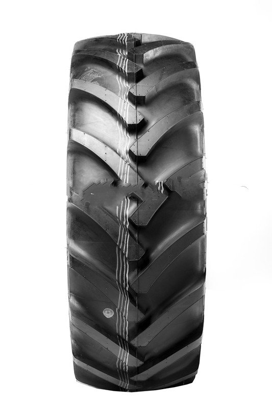 Pneumatika  405/70  R 24