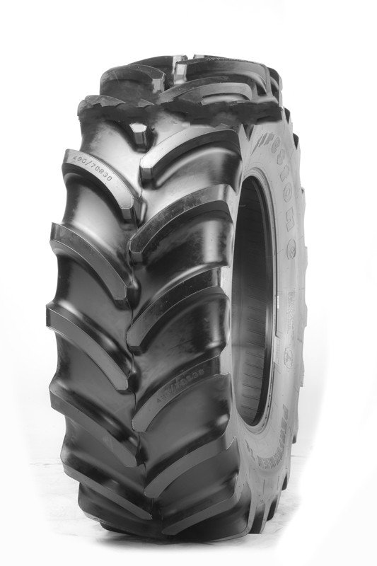 Pneumatika  360/70   R 24